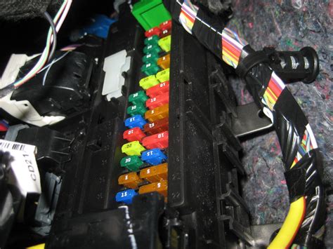 2013 Ford fusion fuse box